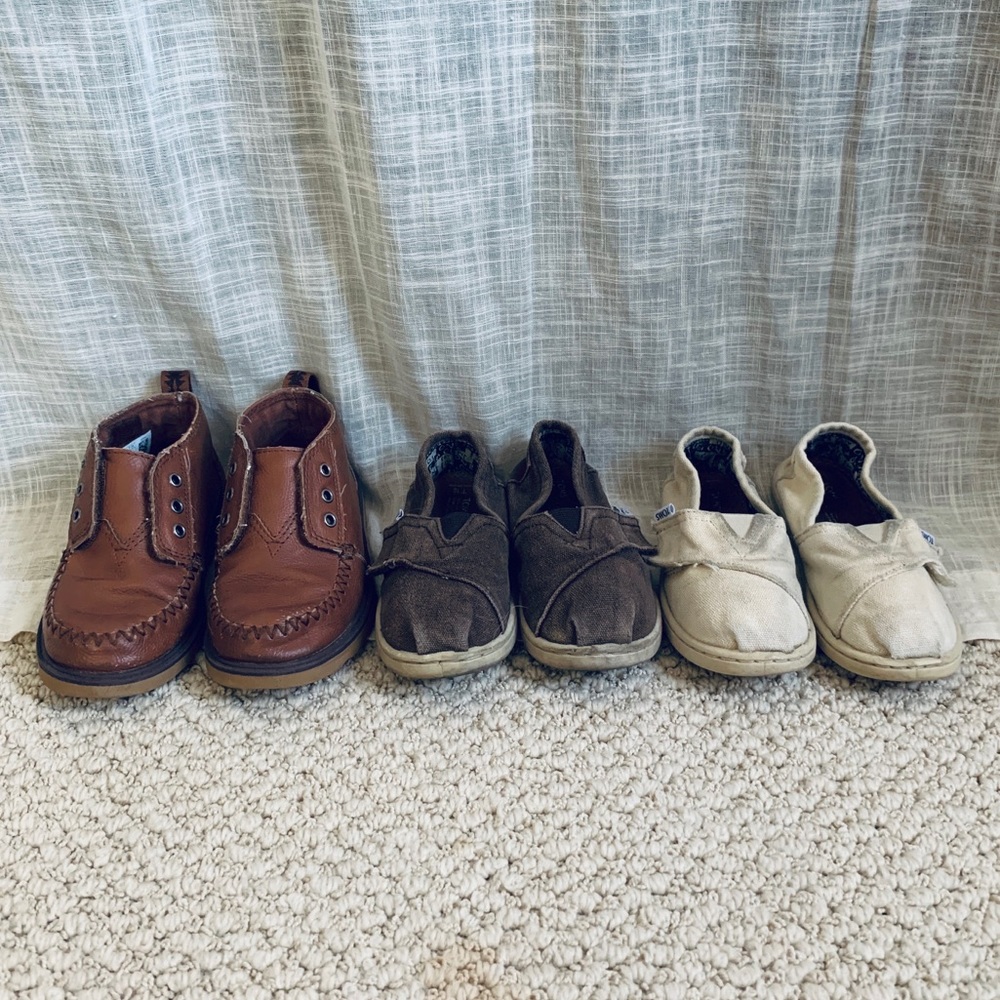 Toms shoes lot 10